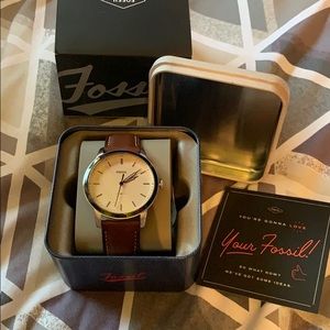 The Minimalist 3-Hand Brown Leather Fossil Watch